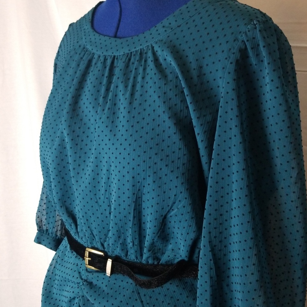 Dress - Picture 2 of 7